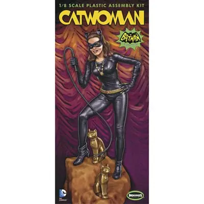 1966 Catwoman (1/8 Scale) Figure Model Kit 1