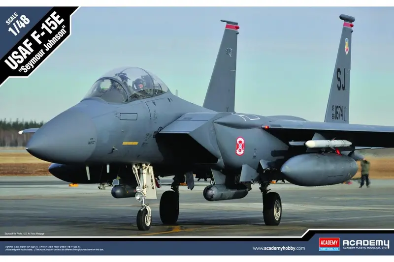 F-15E Usaf (1/48 Scale) Aircraft Model Kit 1