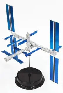 Iss International Space Station (1/400Th Scale) Plastic Model Kit 1