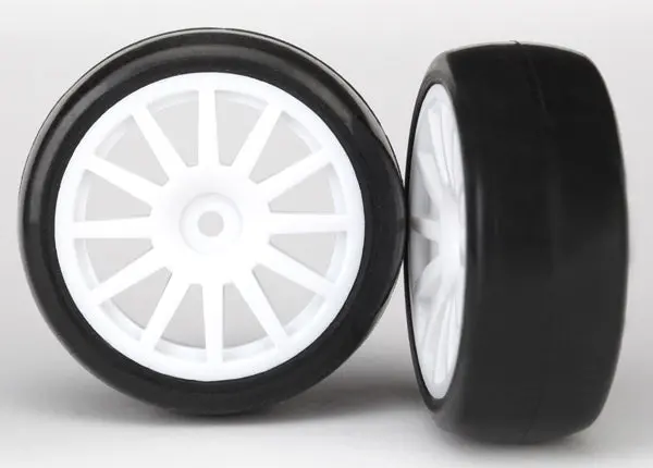 Latrax Tires/Wheels Assembled 1