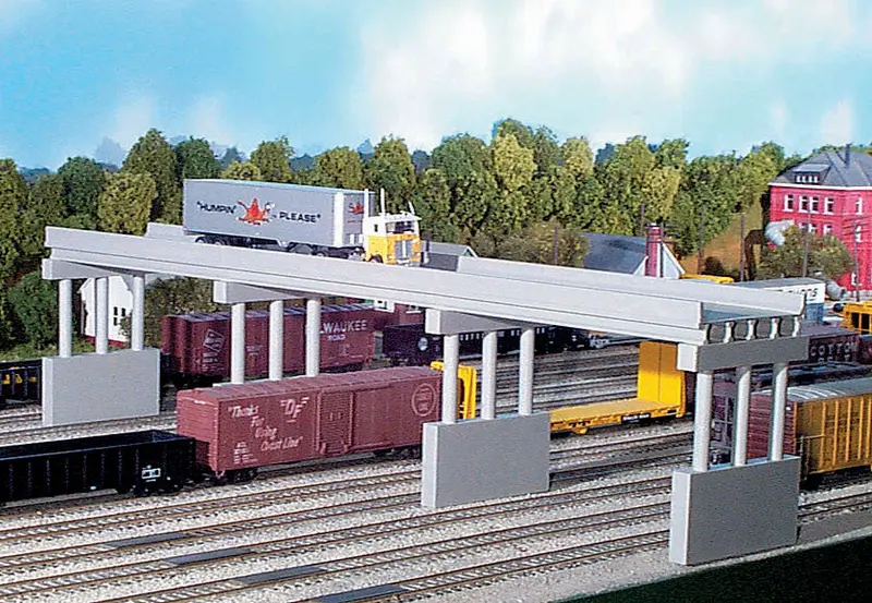 Modern Highway Overpass Kit 150' Scale With 4 Piers 1