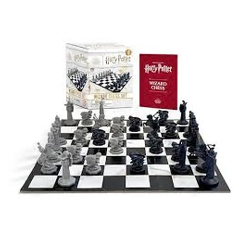 Wizarding World Mini Wizard Chess Set 1