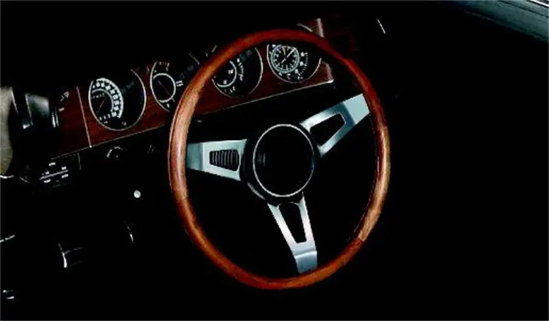 Grant 246 Classic Nostalgic Steering Wheel 1